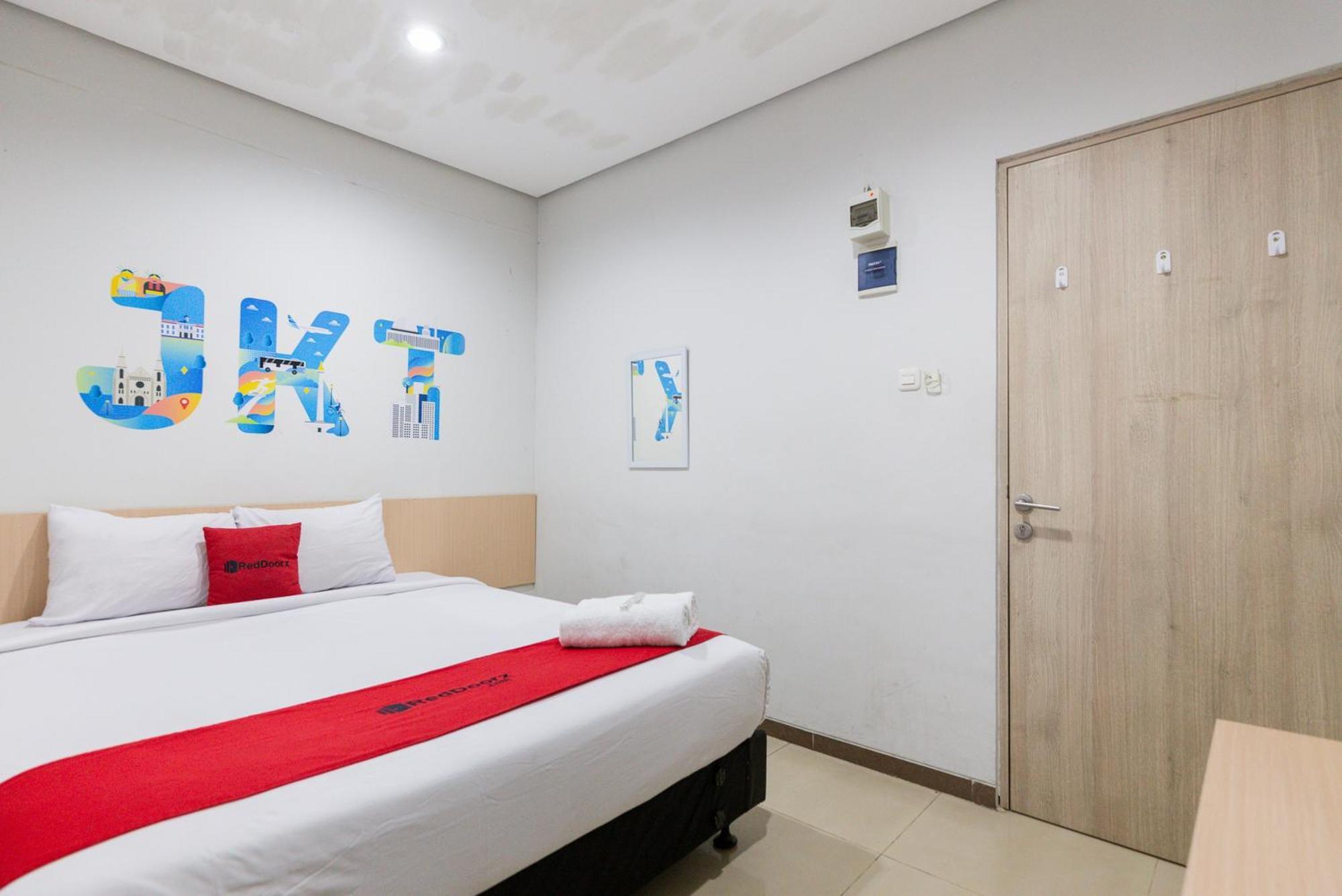 Reddoorz Plus Syariah Near Mall Pondok Indah Jakarta Extérieur photo